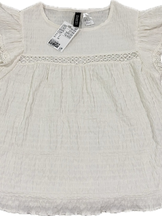 Tops - H&M Divided Off-White/Ivory Smocked Flutter Sleeve Top | Size Small | NWT